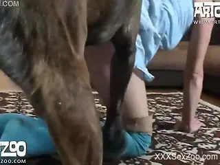 Fine ass woman fucked with bestiality in amateur cam zoophilia