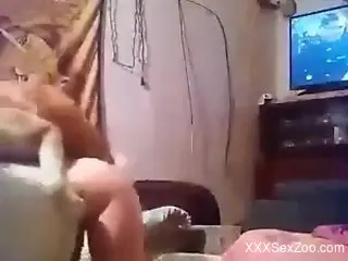 Homemade zoo perversions show naked wife ready to fuck with th...